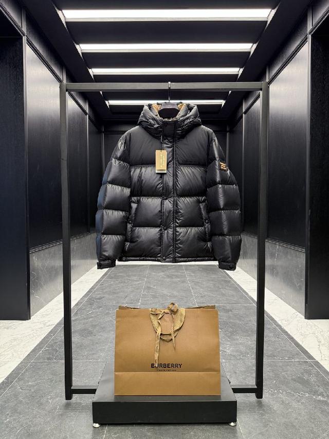 秋冬专柜新款休闲时尚羽绒外套  超前卫设计风格