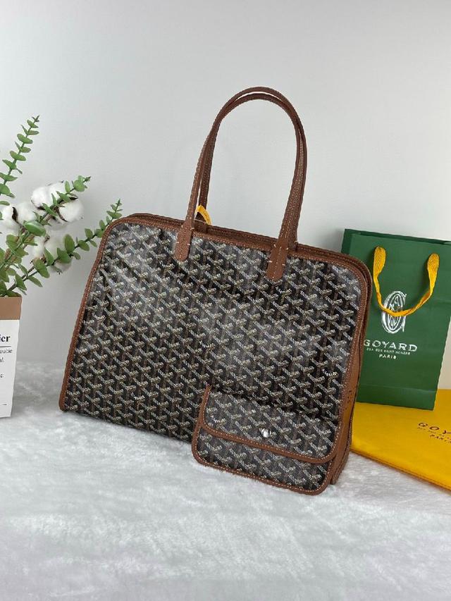 其强大的拉链系统将满足寻求轻便、灵活和安全的人们的需求。