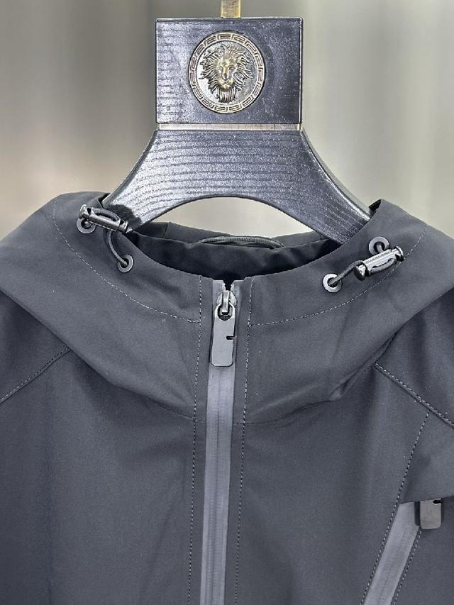 定制高品质聚酯纤维面料！顶级时尚大牌元素logo设计，三标齐全