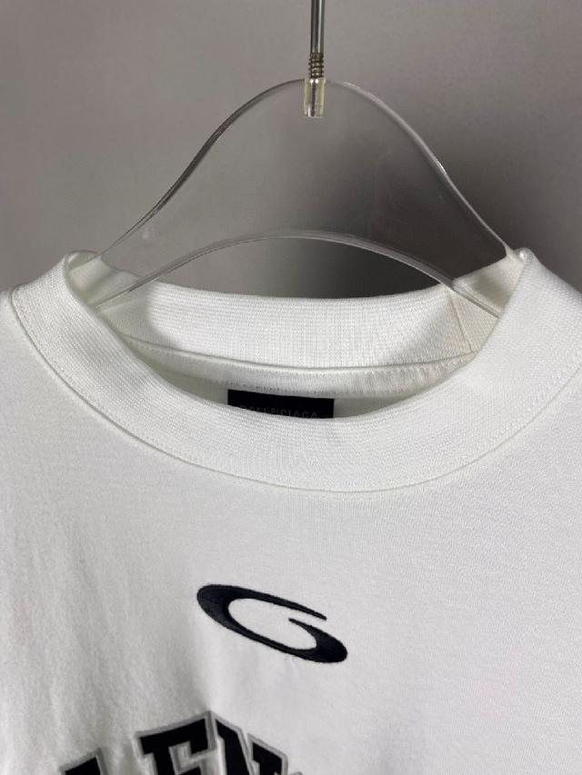 做工精细 纯棉面料 立领拉链设计 修身版型 上身高级感满满 男女同款