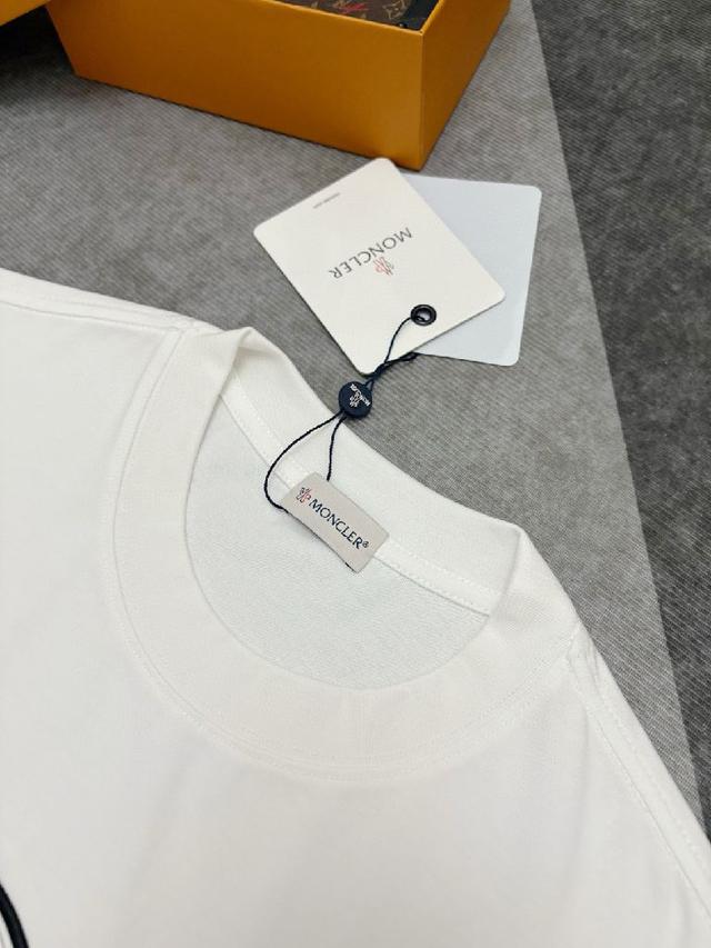 高支高密双纱300克超舒适纯棉面料，整体的触感舒适，亲肤效果也是极佳