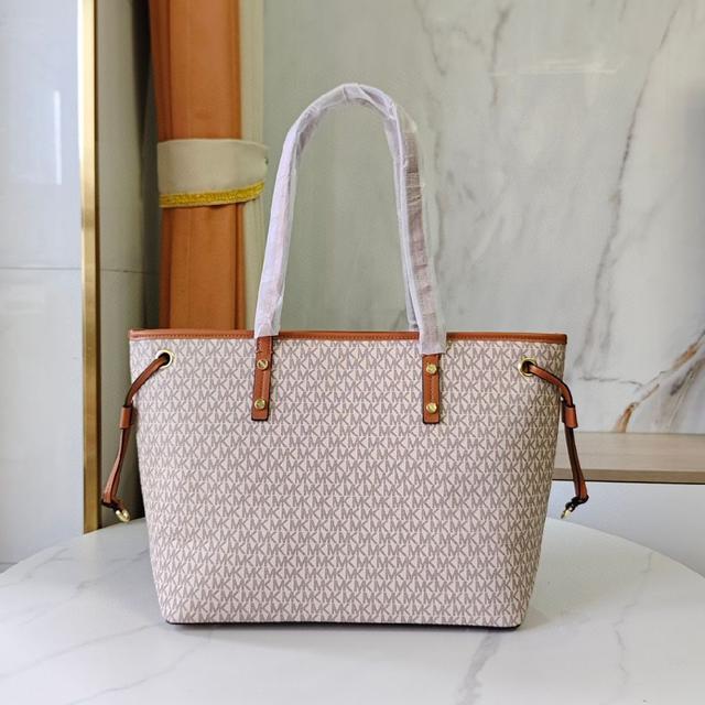 2020新款抽绳托特包单肩购物袋🛍️经典原厂御用PVC字母