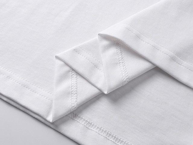 色加上马衔扣字母刺绣，定织纯棉双纱260克面料，舒适透气不易变形