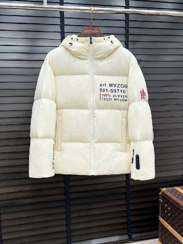 25秋冬新款尼龙羽绒服金属小标羽绒服～羽绒服采用