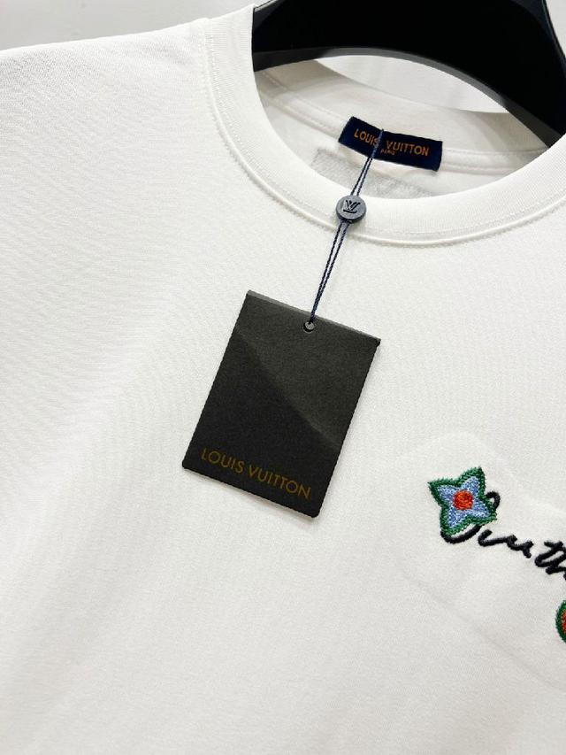 法国路威酩轩集团-LVMH旗下品牌，著名奢侈品箱包和