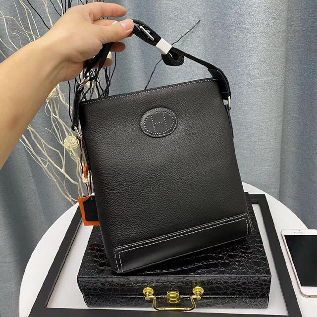 高端五金拉链头 做工细节精致 爱马仕专用里布 时尚休闲