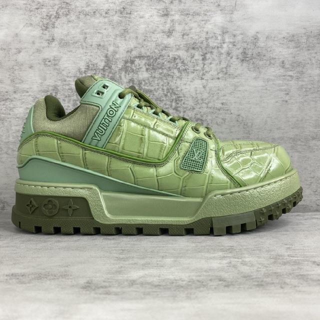 LV Louis Vuitton 23S走秀款Trainer 胖丁面包滑板鞋