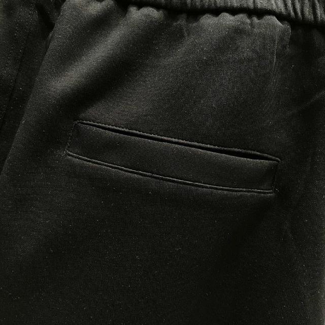 定制太空棉面料短裤 撞色拼接立体凹凸浮雕字母LOGO工艺标识