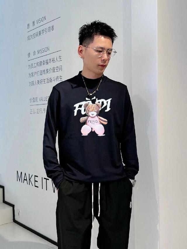新款长袖T恤 打底衫必备 🆕采用优质棉质面料！亲肤舒适