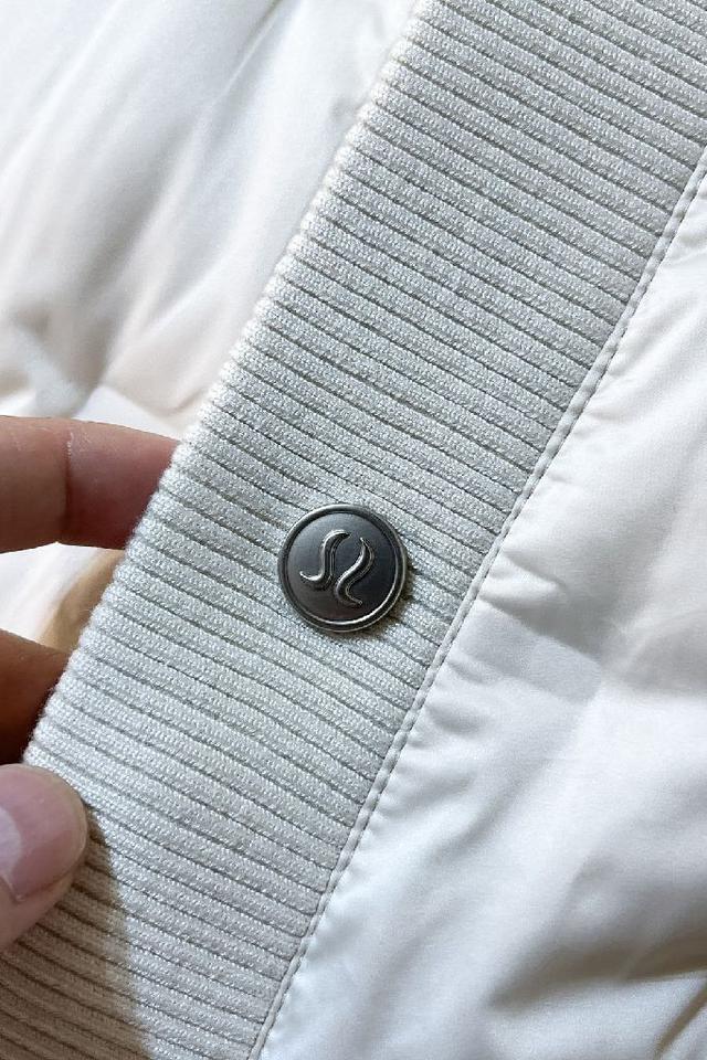 Moncler 羽绒服2025最新款时尚设计师款羽绒外套.处处细