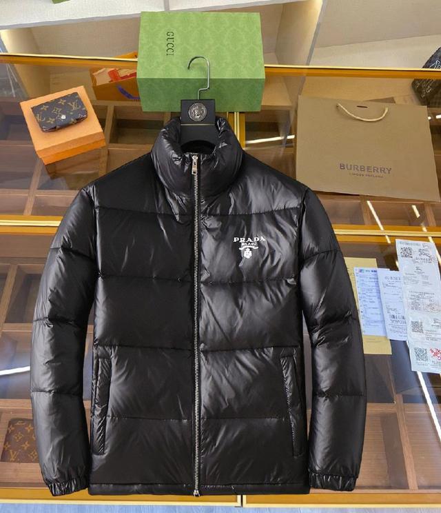 新款羽绒服 原版1:1订制五金配件全进口原版定制 欢迎专柜对