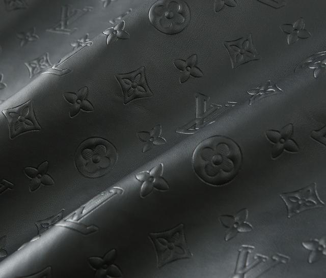 全高端版本！专柜定制面料 透气舒适度高，细节无可挑剔，品牌元素设计理念