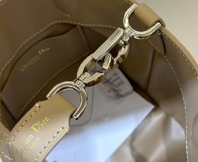 mini竖版Toujours全新上市🌟 🆕软乎乎的迪奥土著超迷你