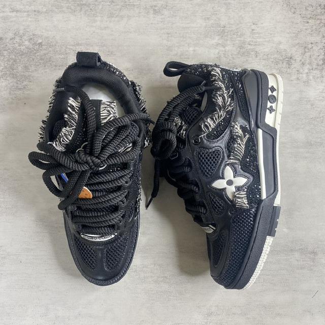 顶级版本 Louis Vuitton 23ss SK8贴钻面包滑板鞋 从名字上