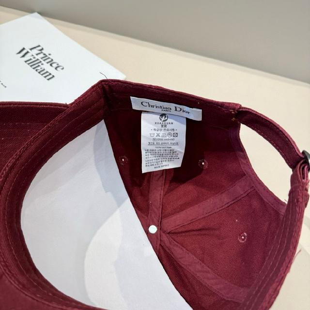 工艺非常精美 高档大气上档次！低调奢华，方便携带！跑量！