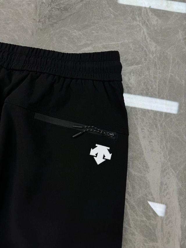 DESCENTE迪桑特25s秋款男士户外运动休闲裤！！原单推荐