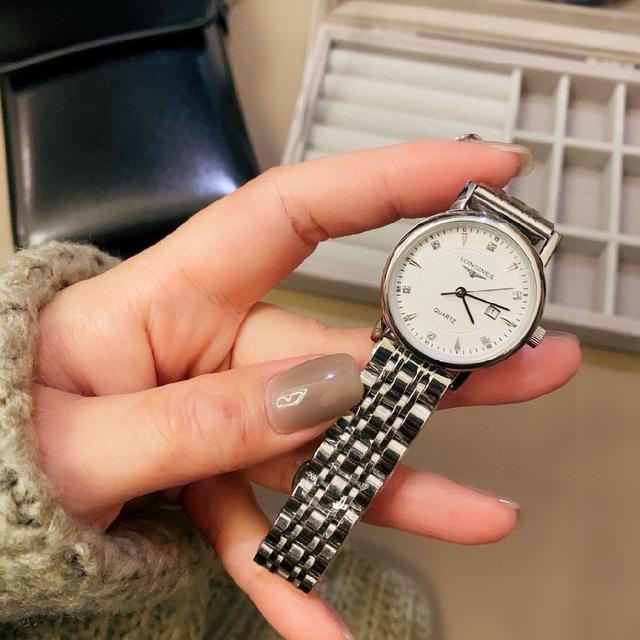 精品情侣腕表 经典三针设计 尊贵大气 绅士风范