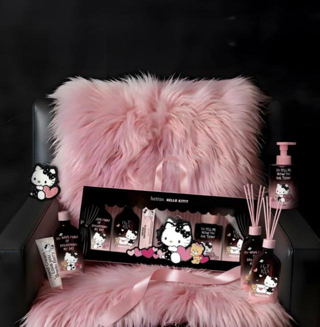 韓國🇰🇷🎀 hetras × HELLO KITTY 黑色限定禮盒 🎀#有單就給