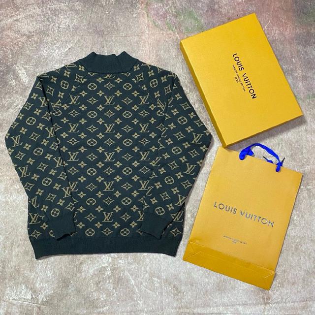 做工精细 纯棉面料 立领拉链设计 修身版型 上身高级感满满 男女同款