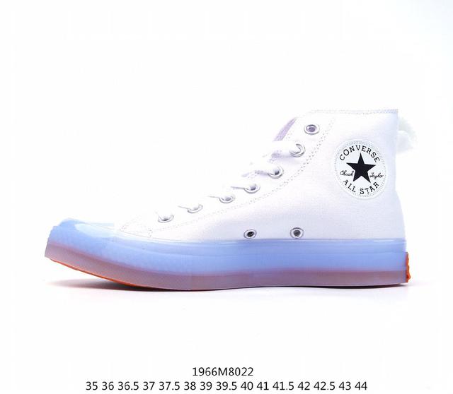 百搭单品全新焕新升级经典 Blazer 鞋款