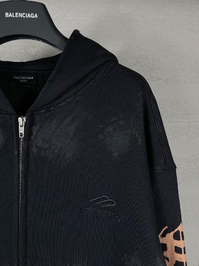 采用巴黎ZP定织定染全棉大卫衣.克重450克，布面干净.布纹清晰