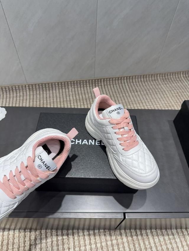 随便一个光线都超级亮眼 真是闪闪惹人爱