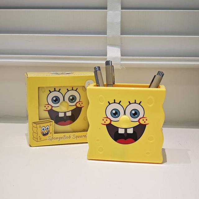 ins海綿寶寶文具化妝刷收納筒(預購)