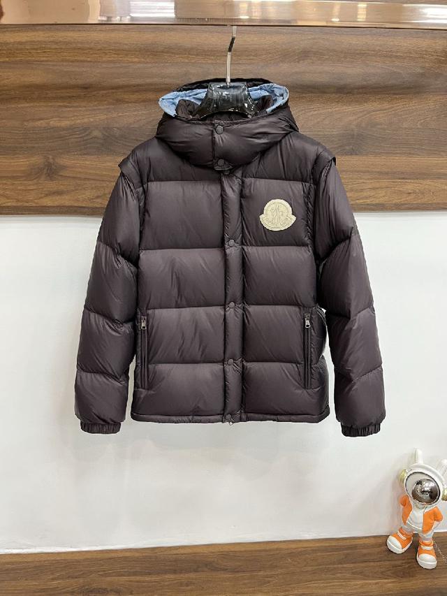 Moncler 2025最新款时尚设计师款羽绒外套❤️蒙口连帽羽绒服