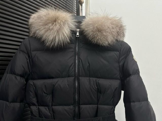 2025FW秋冬新品  立领夹克羽绒服：把英伦格纹的