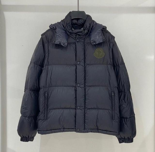 P4100   Moncler Cyclone 二合一羽绒夹克外套.柜台实拍展示.