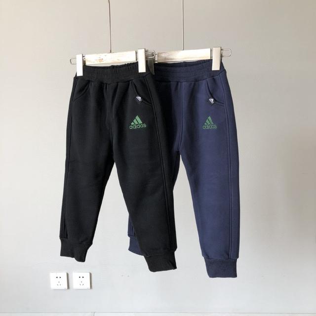 高端童装，男女童加绒卫裤，奥粒绒阿迪绿色刺