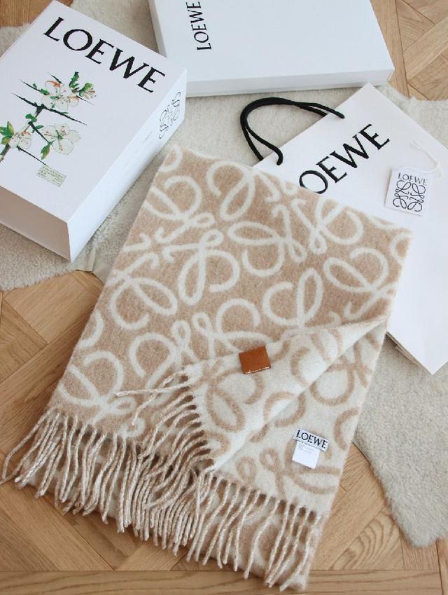 初秋和奶茶色真的好搭大地色温柔又耐看，超高颜值