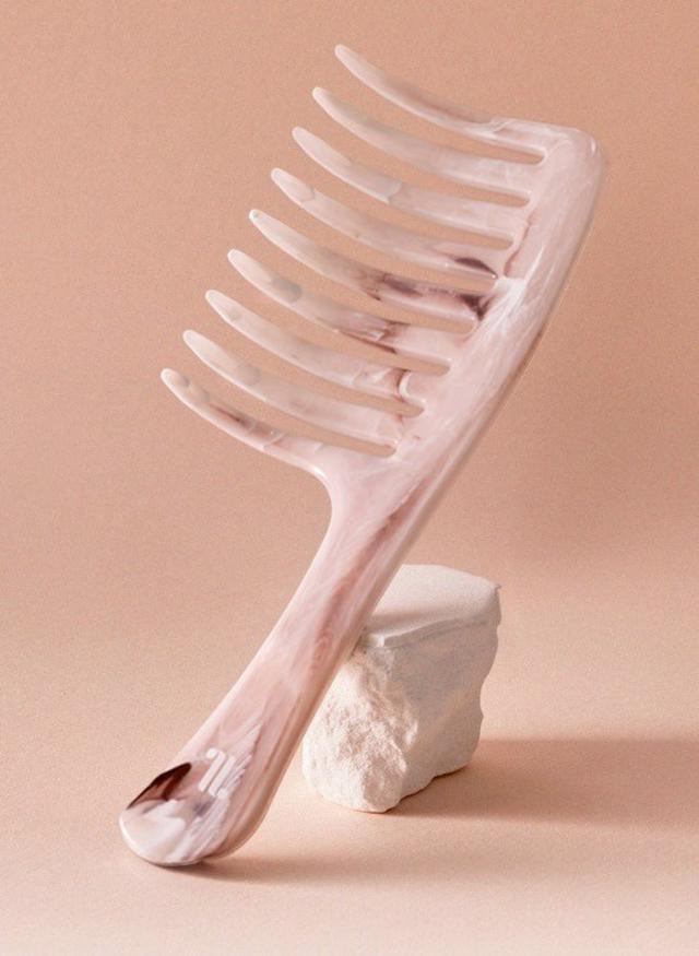 韓國 TOOLIF 空氣感彎月造型梳