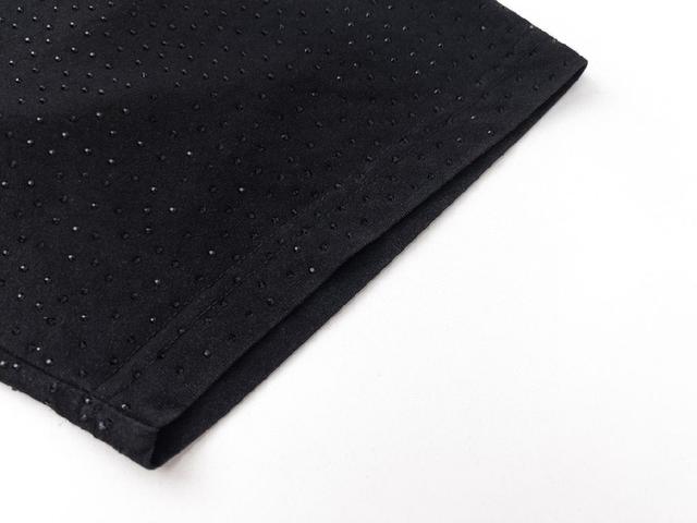 面料采用巴黎ZP定织定染全棉双纱紧密棉.克重260克，布面干净.布纹清晰