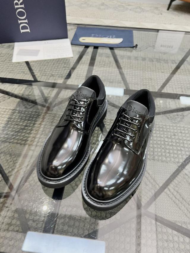 顶级代购🇮🇹 迪 炸街男神休闲鞋专柜同步发售原厂配置，