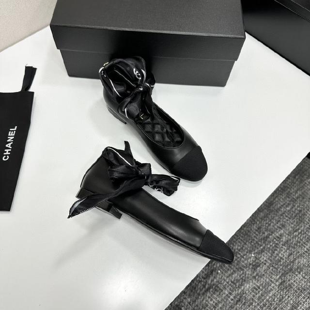 搭配展现与众不同的穿搭风格、自由混搭闪耀到位⚡️⚡️⚡️