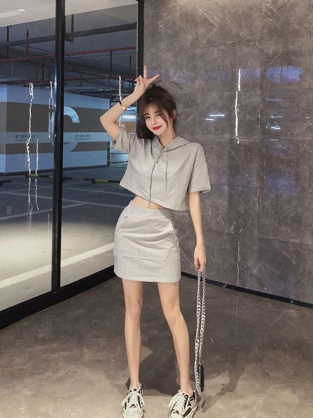 【預購】夏季短袖連帽上衣半身裙套裝