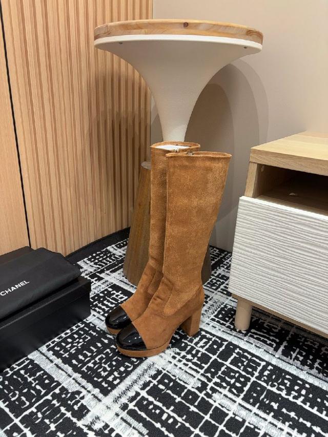 秋冬新款Chanel小香防水台粗跟长靴 这个冬季高级与时髦并存