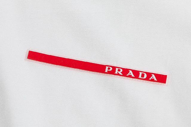 口袋刺绣字母logo圆领短袖，高克重原版洗水面料，洗水