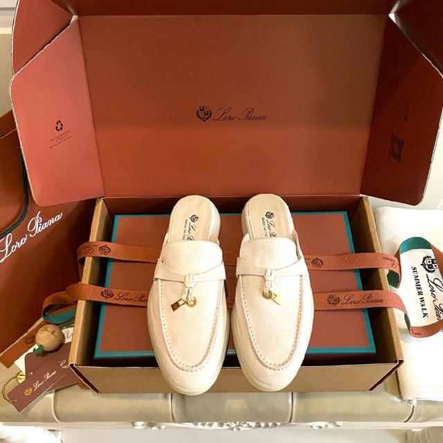 原版购入开发 做货 这款 Walk'n'Dior厚底运动鞋是一款时尚单品，提升该系列的格调