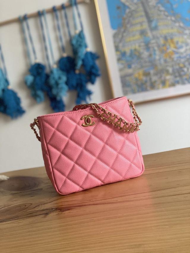 CHANEL：：．型号：92993尺寸：33CM：