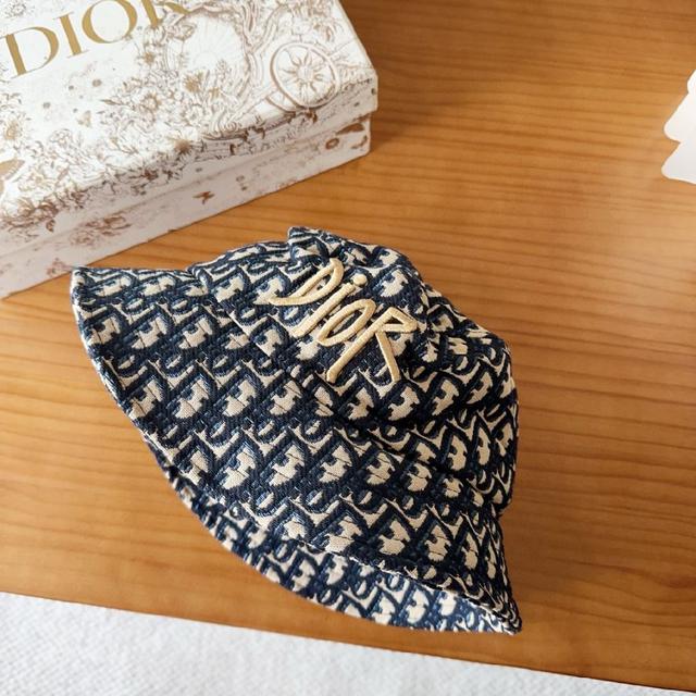 各网红同款 ins 小红书博主同款〰️ 含羊毛材质  秋冬必备