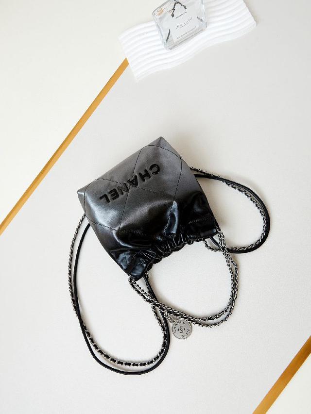 包包配饰永远都会被种草来自刚结束的2023秋季系列