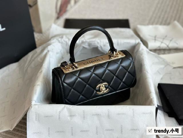 小香家 trendy cc 风琴包系列！ 上身后超显大气，