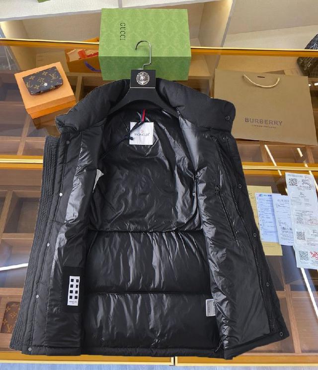 秋冬专柜新款休闲时尚羽绒马甲外套  超前卫设计风格