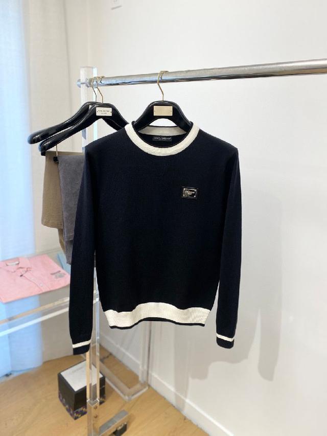 2025新品羊毛衣 具有手感细腻柔软，可直接与肌肤接触，