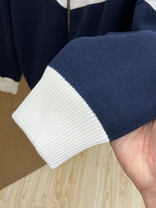 驰立领夹克外套，logo印花，秋季爆款外套，颗粒绒面料穿上就是舒适自