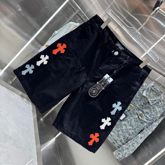 春夏新款 拼皮十字架牛仔短裤 定制面料 手触感强烈 辨识度极高