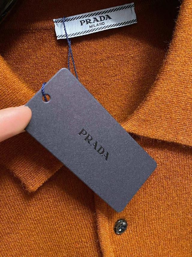 2025新品羊毛衣 具有手感细腻柔软，可直接与肌肤接触