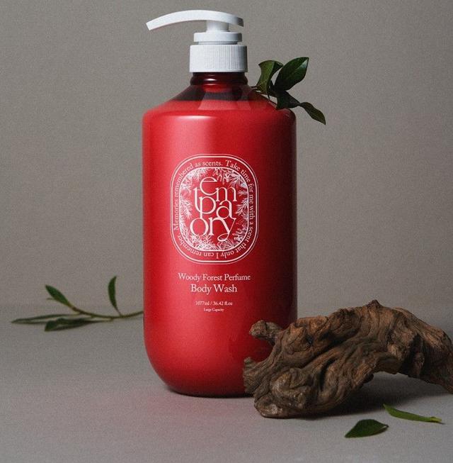 #收單260319韓國 Temporary木質森林香氛沐浴1077ml